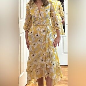Yellow print button up dress w/ tie sash,tiered bottom & lined size 2 petite